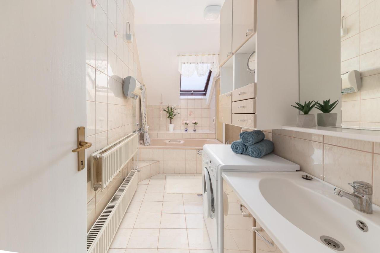 Apartma Lea Slovenj Gradec Ngoại thất bức ảnh